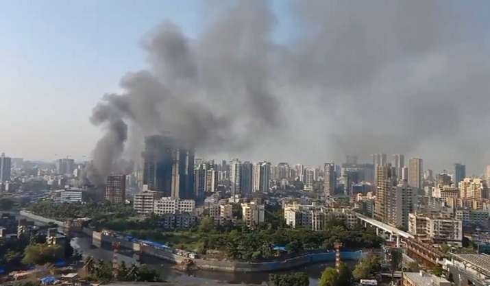  
Mumbai: Fire breaks out in Oshiwara's Aashiyana Tower; 8
