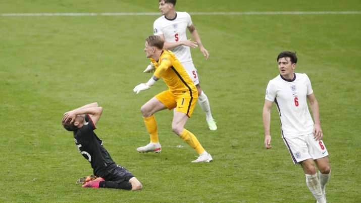 Thomas Muller S Miss Hurts Germany In Loss To England At Euro 2020 Football News India Tv