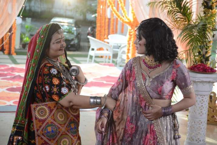 India Tv - Yeh Rishta Kya Kehlata Hai: Narendranath works on making plans successful, Sirat gets surprise visit