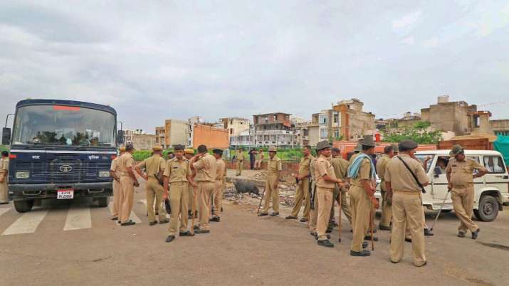 Controversy erupts after saffron flag atop Ambagadh fort in Jaipur torn down