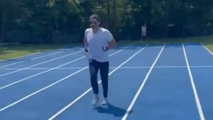 Anil Kapoor sprints on tracks, cheers India for upcoming Olympics. Watch video