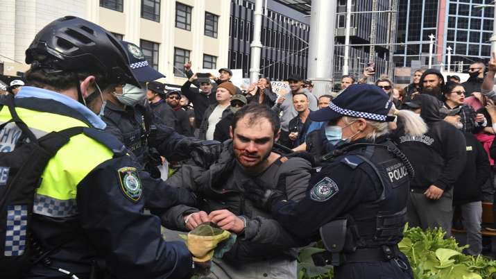 Sydney Lockdown Australia People Protest Against Restrictions Photos World News India Tv 9801