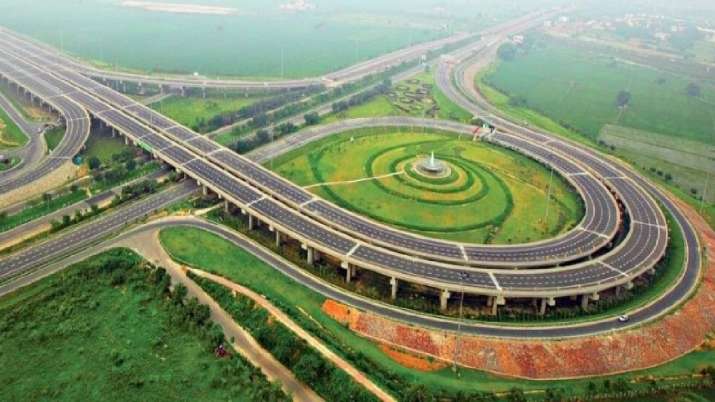 Delhi-Mumbai Expressway construction going record speed Nitin Gadkari shares photos Pragati Ka Highway | India News – India TV