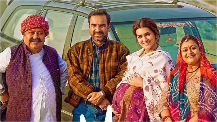 Mimi Movie Review: Enjoy Kriti Snanon-Pankaj Tripathi's surrogacy ...