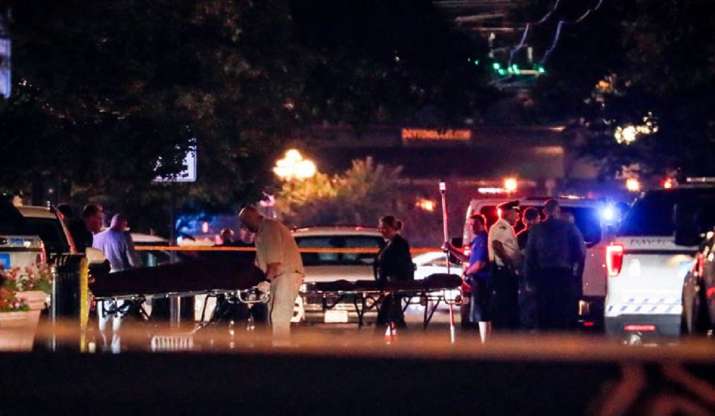 US: 1 officer killed, 3 wounded in standoff with Texas
