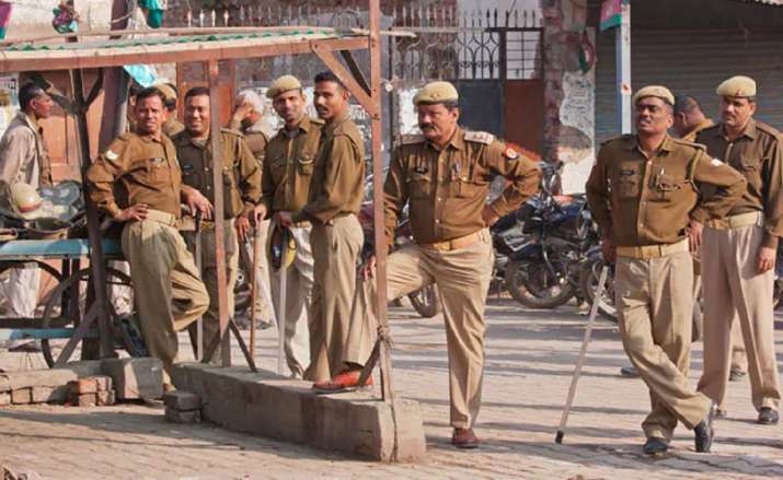 UP block panchayat polls: Police officer tells senior he
