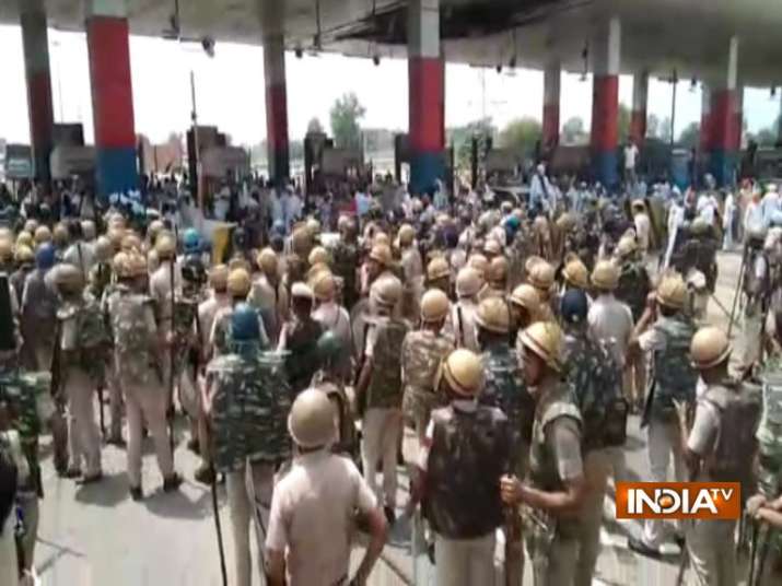 Haryana Police lathicharge, farmers protest, haryana police, roads blocked, bastara toll plaza, mano