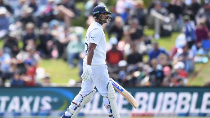 Eng Vs Ind Mayank Agarwal Hit On Head By Siraj Short Ball May Have To Undergo Concussion Test Cricket News India Tv