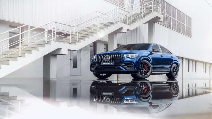Mercedes Benz Launches Amg Gle 63 S 4matic Coupe Price Specifications Engine Details Mercedes News India Tv