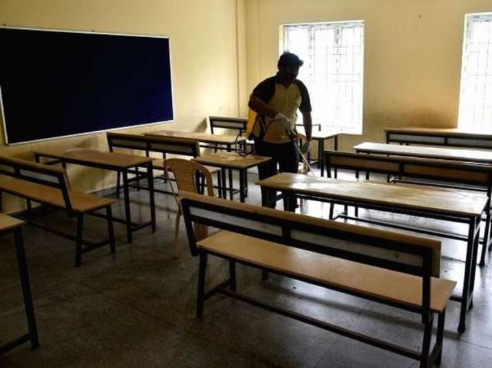 1mn Palestinian kids return to school after months of closure - Vimarsana News