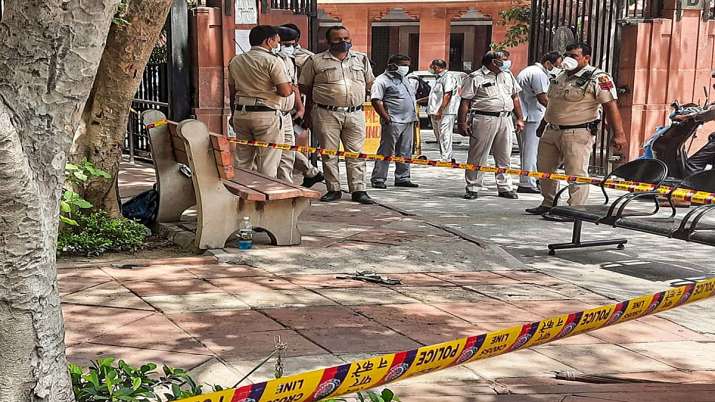 Woman who attempted self-immolation outside Supreme Court dies