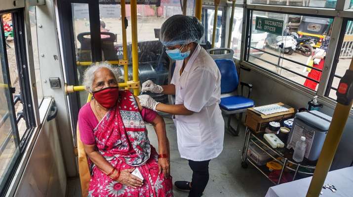 kerala woman gets 2 doses of covid vaccine in 30 mins