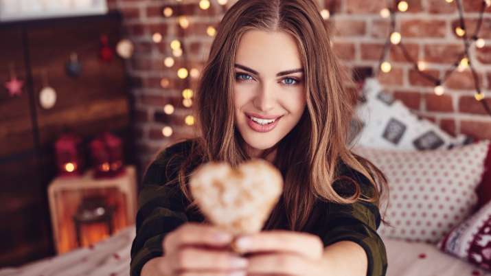 5 conversation starter topics for your virtual date