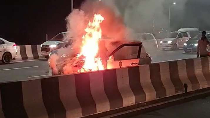 Moving car catches fire, turns into fire ball on highway in Ghaziabad, passengers jump to save lives