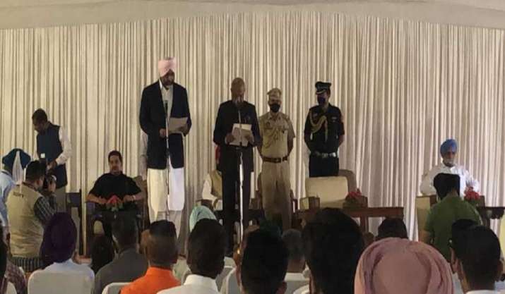 Punjab CM Charanjit Singh Channi carries out first cabinet