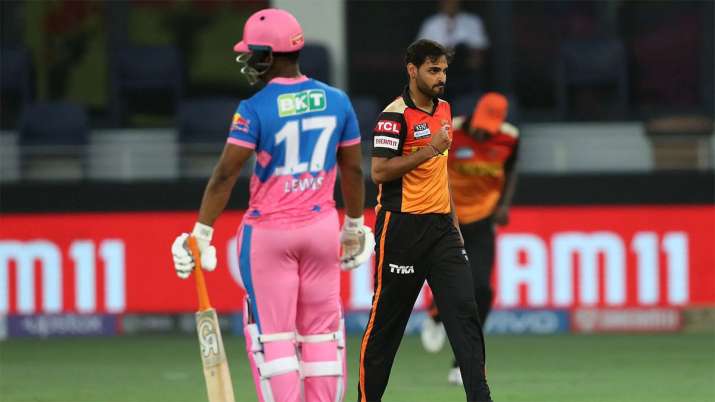 Bhuvneshwar Kumar strikes early