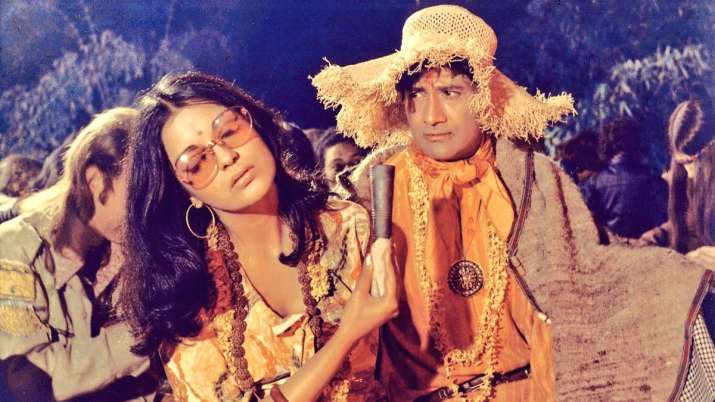 Zeenat Aman reacts to Dum Maro Dum being played at iPhone 13 launch