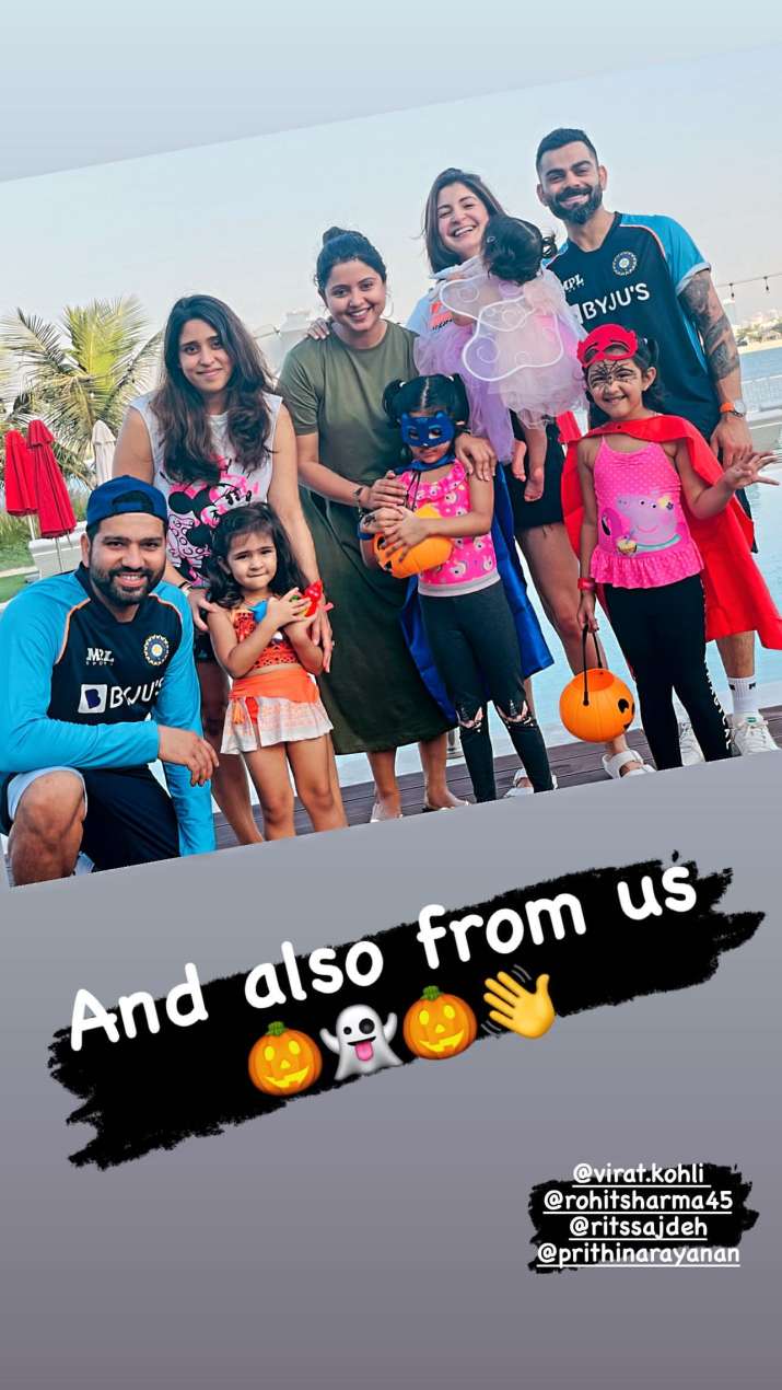 India Tv - Anushka Sharma, Virat Kohli and Vamika's Halloween 2021 celebration