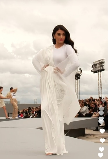 India Tv - Aishwarya Rai's pics from Paris Fashion Week 2021