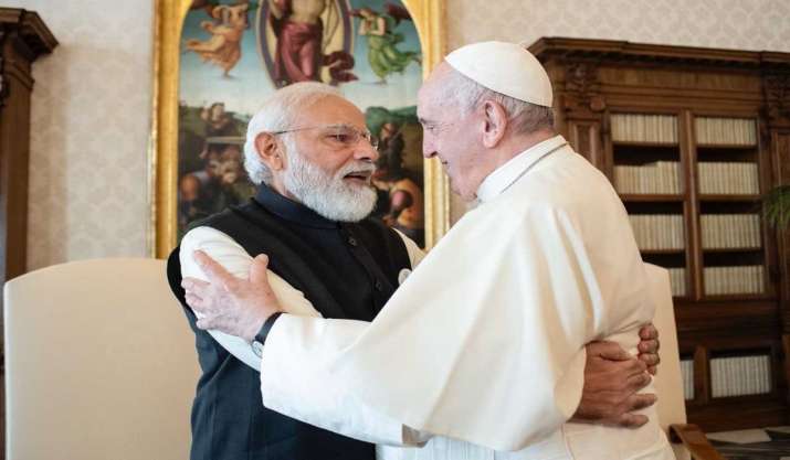 PM Modi invites Pope Francis to visit India after 'warm