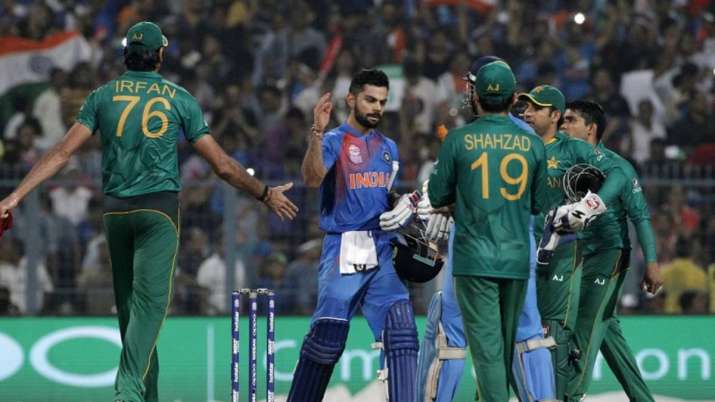 India Tv - The rain-marred India-Pakistan contest in Kolkata during the T20 World Cup 2016 that was reduced to 