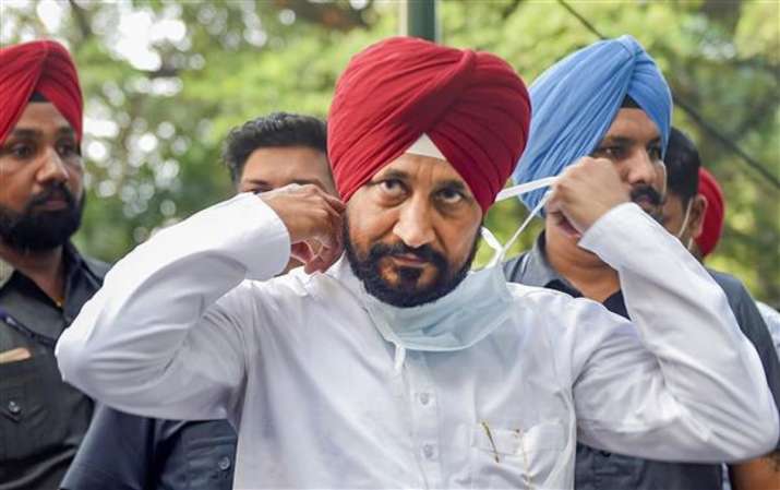 Punjab CM quashes stubble burning cases against farmers,