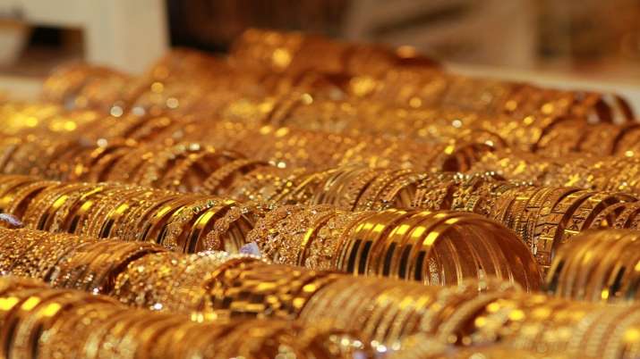 Harga Emas Hari Ini: Emas turun Rs 82;  perak jatuh Rs 208
