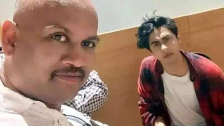 Gosavi's photos and videos with actor Shah Rukh Khan's son