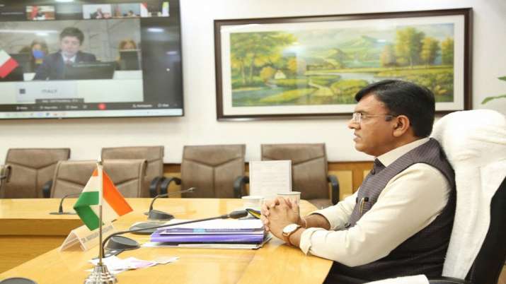 Mansukh Mandaviya, mansukh mandaviya meeting, States, Union Territories, health ministers, Har Ghar