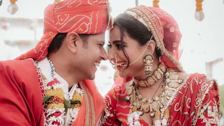 Pernikahan Neil Bhatt-Aishwarya Sharma: Aktor Ghum Hai Kisikey Pyaar Meiin berbagi foto PERTAMA dari upacara