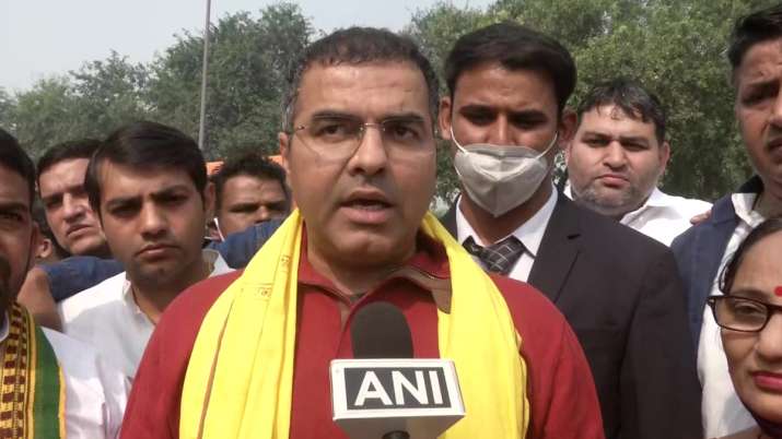 Delhi: Parvesh Verma asks people to join Chhath Puja