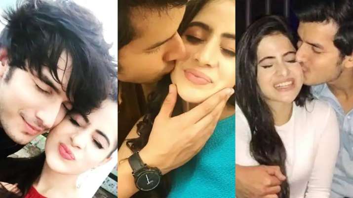 Bigg Boss fame Urfi Javed's romantic pics with Anupamaa actor Paras Kalnawat aka Samar go viral