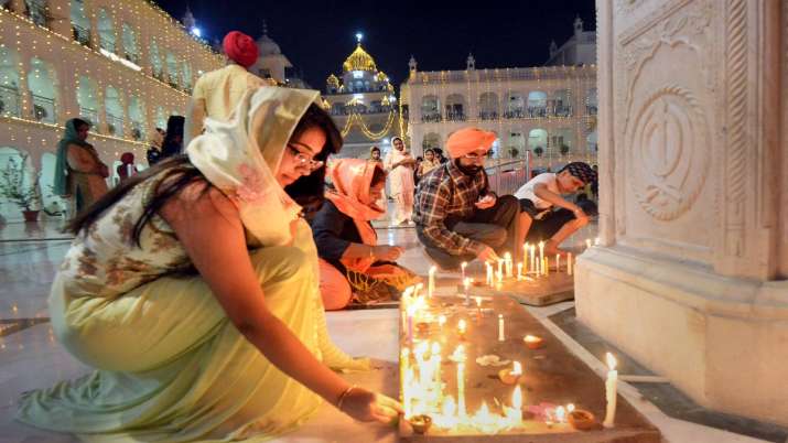 Badan Gurugram Gurdwara mengatakan pintu kuil terbuka bagi umat Islam untuk menawarkan Namaz