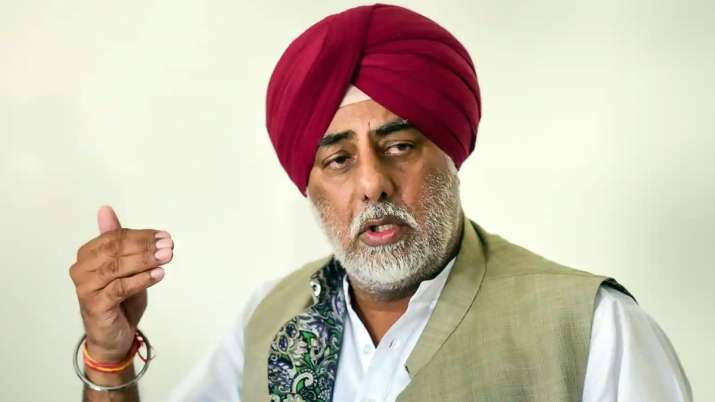 Punjab Agriculture Minister asks Centre to compensate families of farmers
