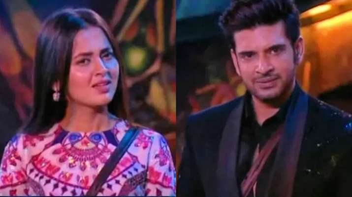 Tejasswi Prakash asks Karan Kundrra if he cheated on his ex-girlfriend after fight with Rakhi, Ritesh