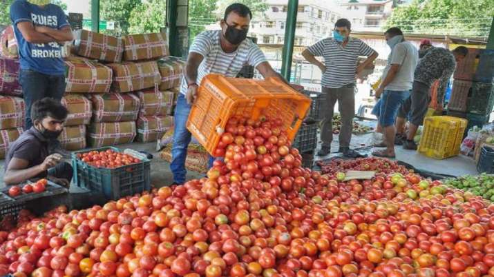tomatoes, tomato price hike, tomato price rise, inflation, tomato new price, new delhi