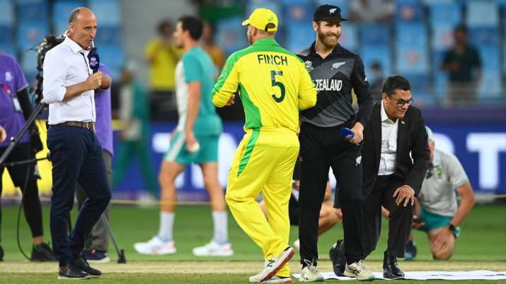 Australia won the toss and opted to bowl first in the final of the ICC Men's T20 World Cup 2021. 
