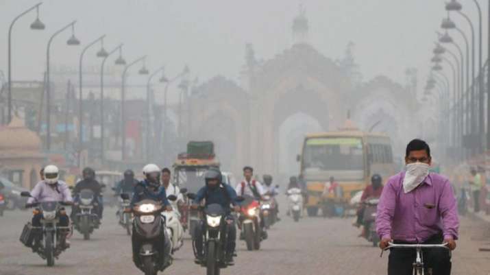 Delhi air quality in &#39;poor&#39; category, minimum temperature dips to 9 degrees Celsius | India News – India TV