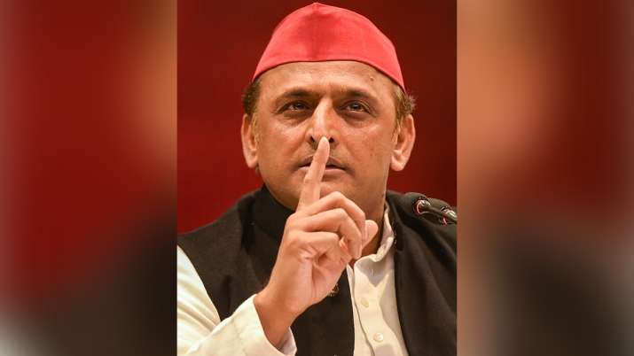 Akhilesh Yadav isolates himself for three days, to address