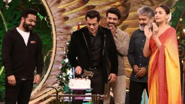 Bigg Boss 15: Salman Khan celebrates pre-birthday bash with &#39;RRR&#39; team Alia Bhatt, Ram Charan, Jr NTR | Tv News – India TV
