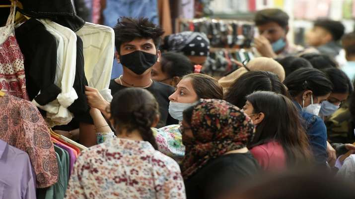 Omicron Variant LIVE Updates: 7-day home quarantine mandatory for Dubai passengers arriving in Mumbai