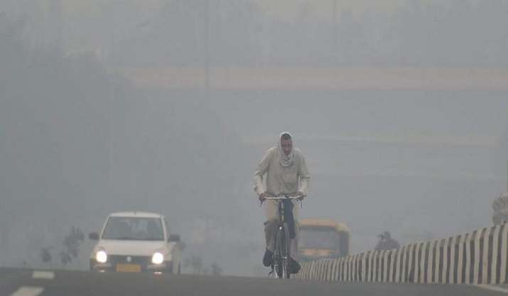 Delhi's AQI again in 'very poor' category;  chances of