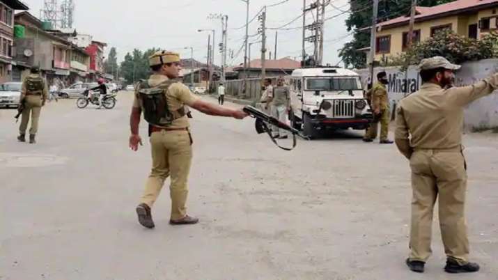 BJP activist's security guard goes missing with 2 weapons