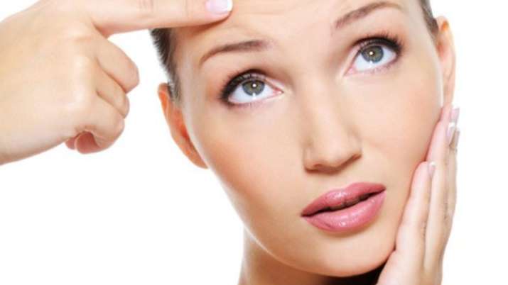 Tips to reduce neck and forehead wrinkles 