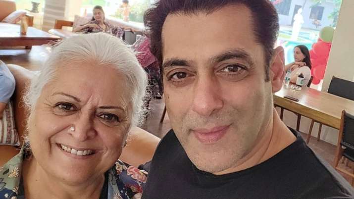 Bina Kak shares latest pic with Salman Khan on social media