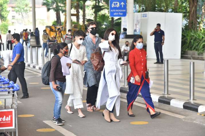 India Tv - Katrina Kaif looks like a breath of fresh air as she leaves for Jaipur ahead of wedding with Vicky 