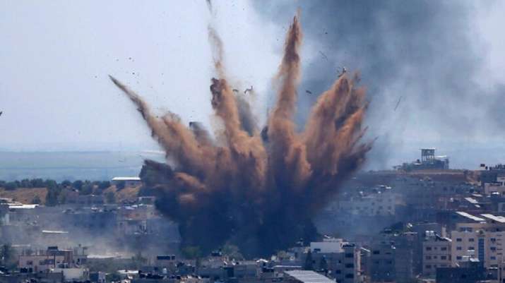 Israeli plane hits terrorist targets in Gaza after rocket