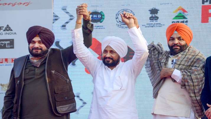 Punjab Chief Minister Charanjit Singh Channi (Centre) and