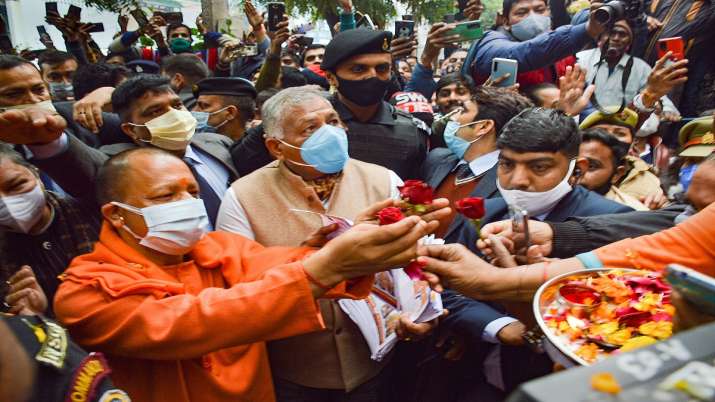 UP polls Yogi adityanath blames Samajwadi Party akhilesh for Muzaffarnagar riots their caps are red with blood - Vimarsana News