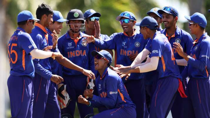 Yash Dhul and Co.  celebrating a wicket in IND U19 vs BAN U19 Quarter-Final game 
